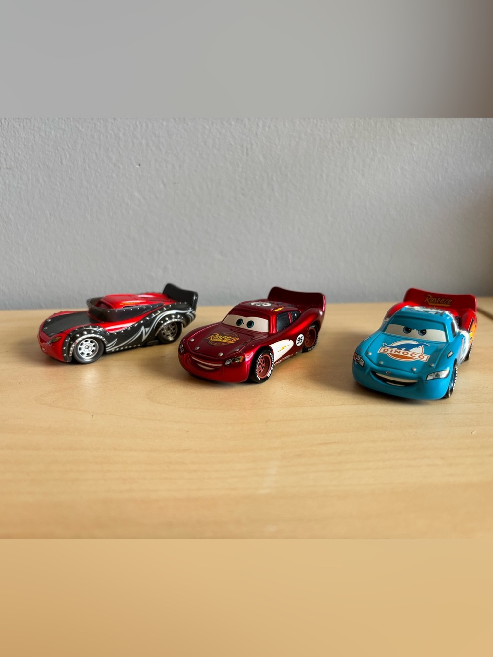 Cars Lightning McQueen Red Die-Cast Toy Cars